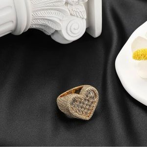 Heart diamond ring 6 1/2